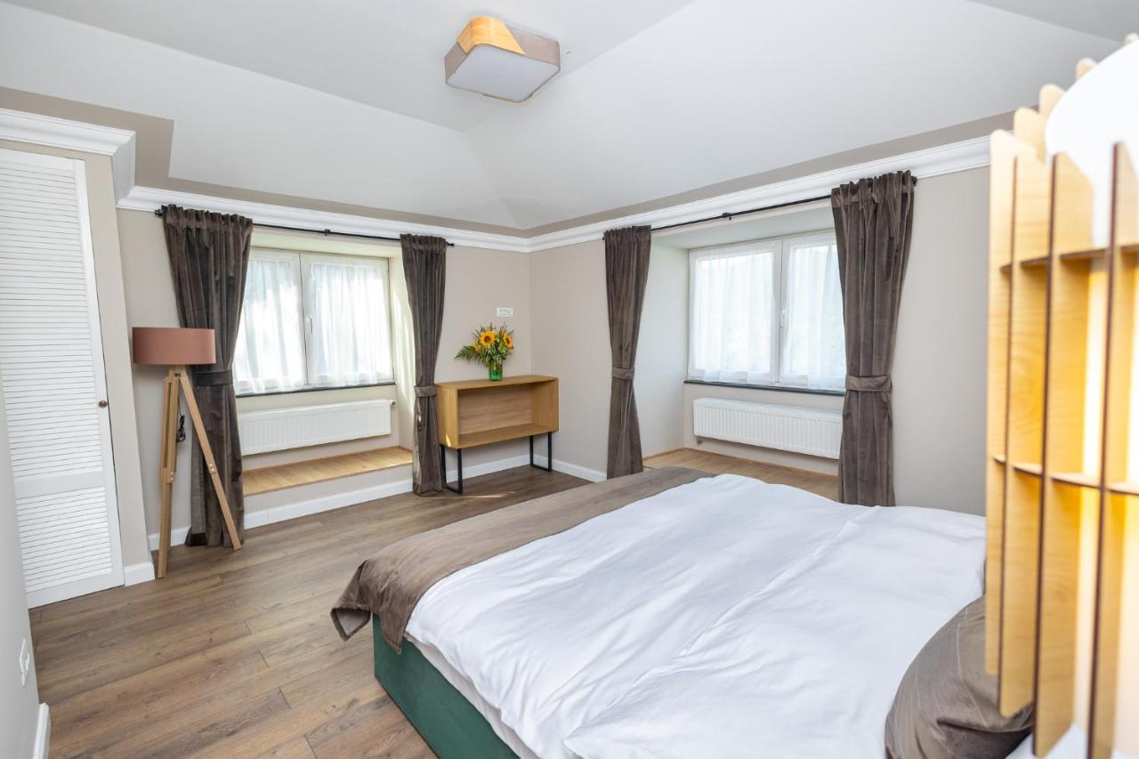 B59 Boutique Hotel Câmpulung Moldovenesc Esterno foto
