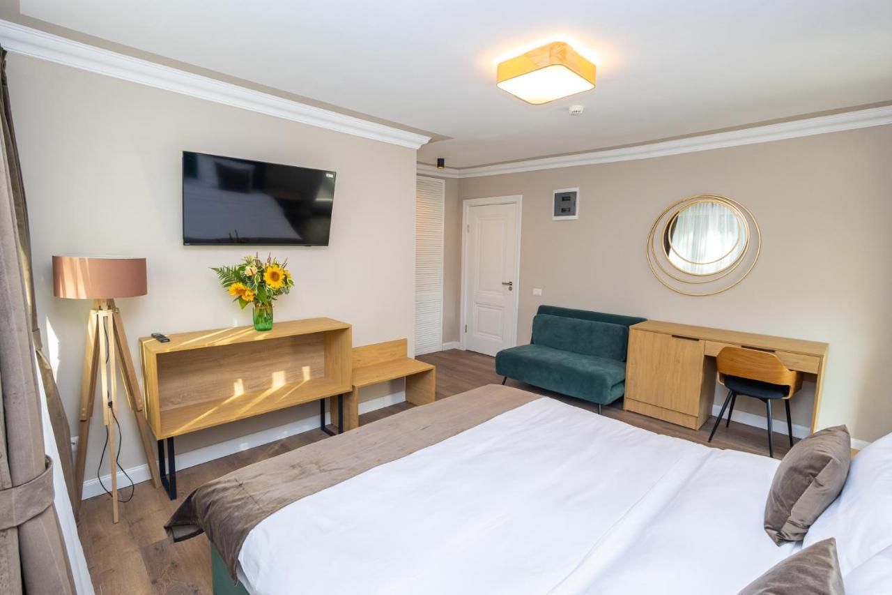 B59 Boutique Hotel Câmpulung Moldovenesc Esterno foto